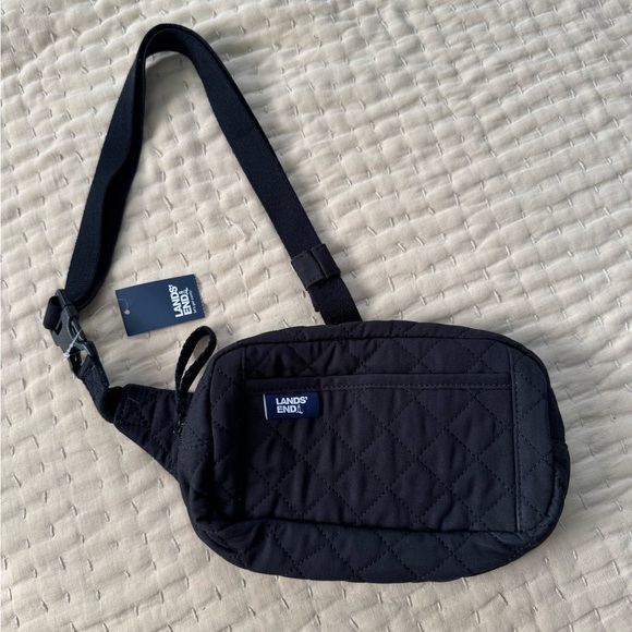 Lands' End Handbags - Lands' End Black Quilted Fanny pack